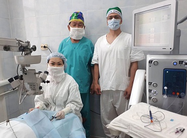 Офтальмологи Республиканской больницы начали работать на новейшем оборудовании мирового класса